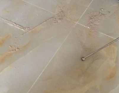嘉兴瓷砖空鼓维修公司分享粘合剂选择不当在瓷砖铺贴过程中可能导致以下问题