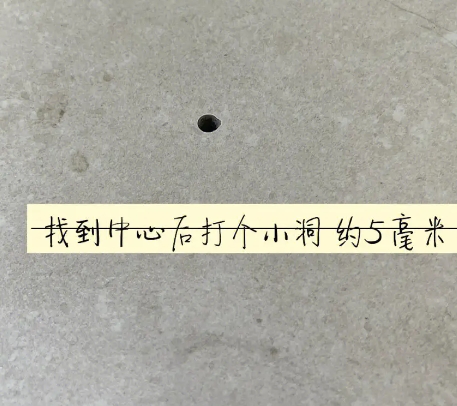 嘉兴瓷砖空鼓维修公司专业解答在瓷砖铺贴过程中，如果砂料搅拌不均匀，将会带来以下问题